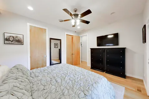 $649,000 | 879 North Marshfield Avenue, Unit 2, Chicago, IL 60622