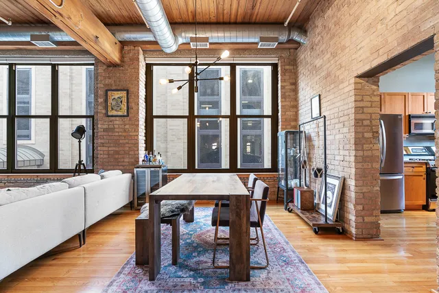 $495,000 | 1330 West Monroe Street, Unit 310, Chicago, IL 60607