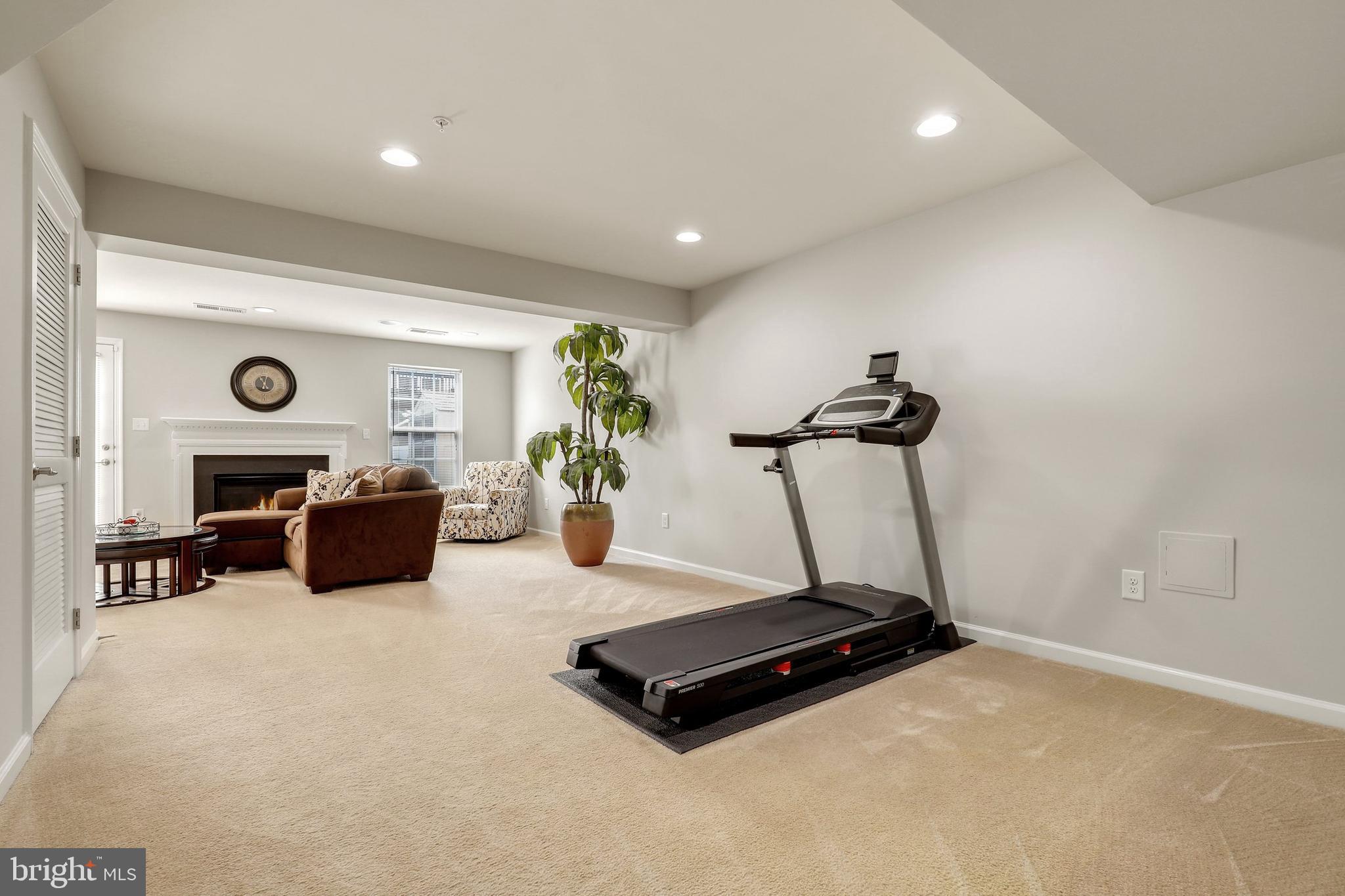 2036 Spring Run Circle Frederick, MD 21702 - Photo 26 of 45 Gallery Image 26