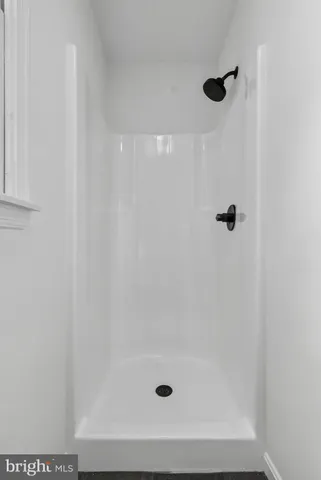 $379,900 | 109 Columbia Circle, Stephens City, VA 22655