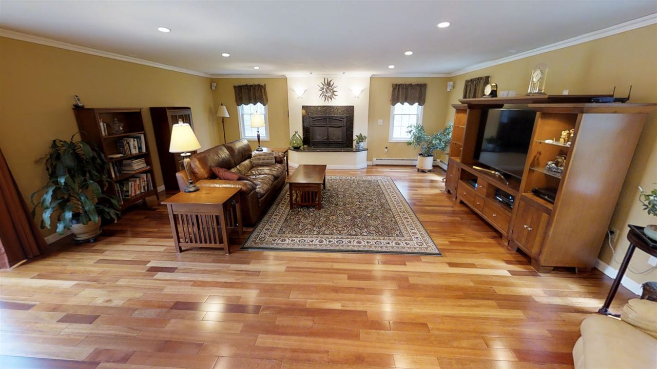 3 Rams Way Kingston, NH 03848 - Photo 14 of 40