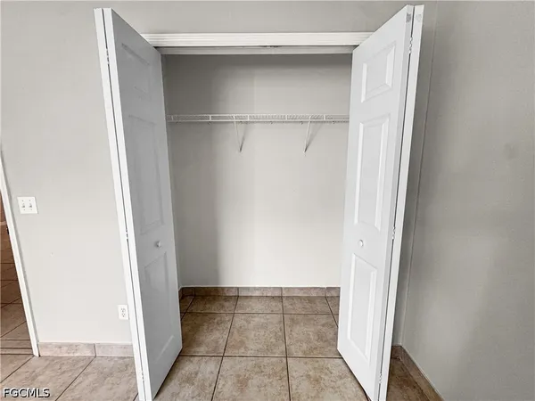 $1,195 | 1321 Southeast 8th Avenue, Unit 5, Cape Coral, FL 33990