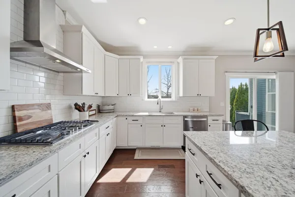 $624,900 | 2399 Walnut View Drive, Howell, MI 48855