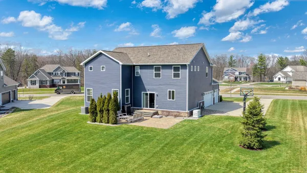 $624,900 | 2399 Walnut View Drive, Howell, MI 48855