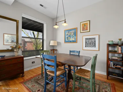 $375,000 | 1309 West Foster Avenue, Unit 2W, Chicago, IL 60640