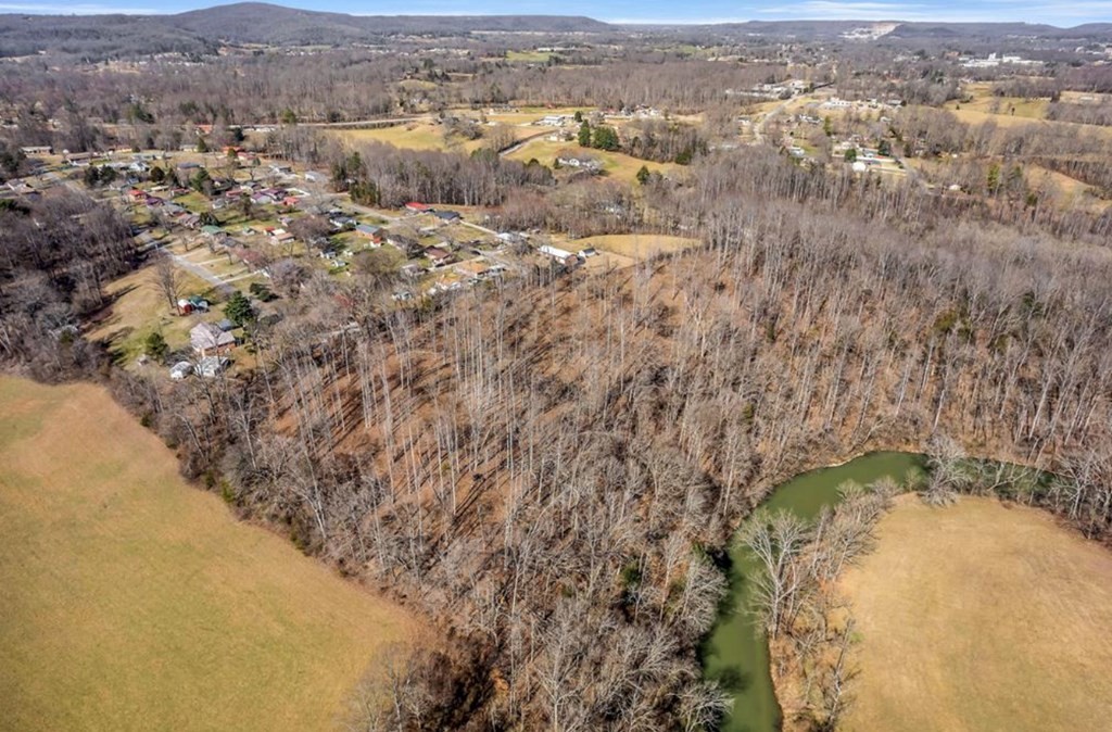 0 Forest Circle Sparta, TN 38583 - Photo 6 of 14 an aerial view of residential house with beach