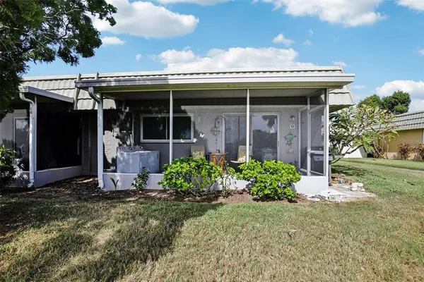 $89,900 | 201 Kings Boulevard, Unit 13, Sun City Center, FL 33573