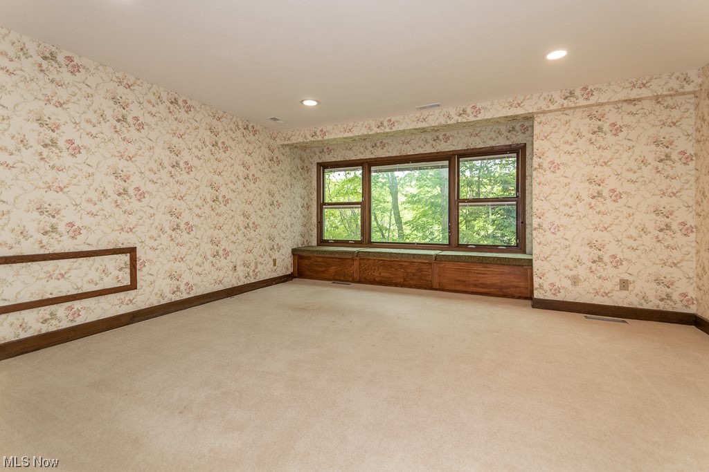 12897 Girdled Road Painesville, OH 44077 - Photo 12 of 33