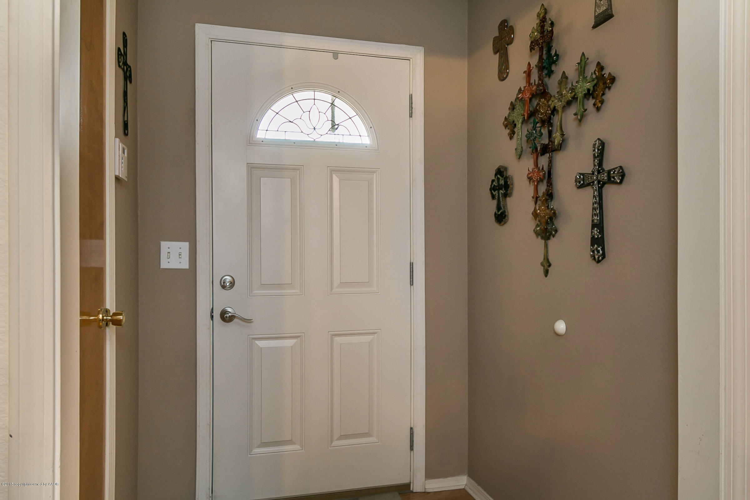 1000 Sterling Drive Amarillo, TX 79110 - Photo 2 of 17 Foyer