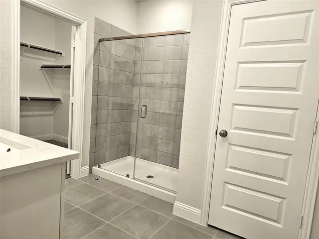 $2,000 | 721 Fossil Grv Drive, Royse City, TX 75189