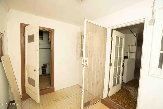 a view of a backyard of the house