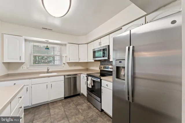 $2,500 | 7656 Stana Court, Lorton, VA 22079