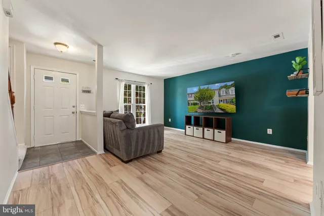 $2,500 | 7656 Stana Court, Lorton, VA 22079