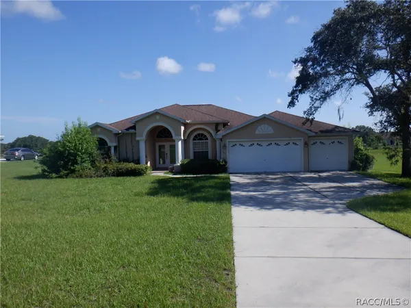 $2,200 | 315 East Dusty Court, Hernando, FL 34442
