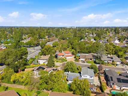 $3,698,000 | 1315 Bright Oaks Court, Los Altos, CA 94024