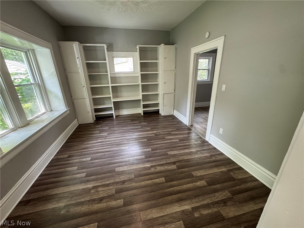 674-676 Carlysle Street Akron, OH 44310 - Photo 8 of 20 formal dining room