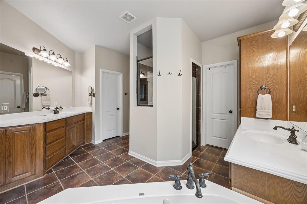 612 Sportsman Park Road Azle, TX 76020 - Photo 21 of 40
