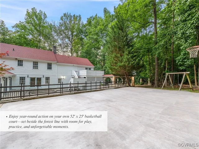 a view of a sign in a park