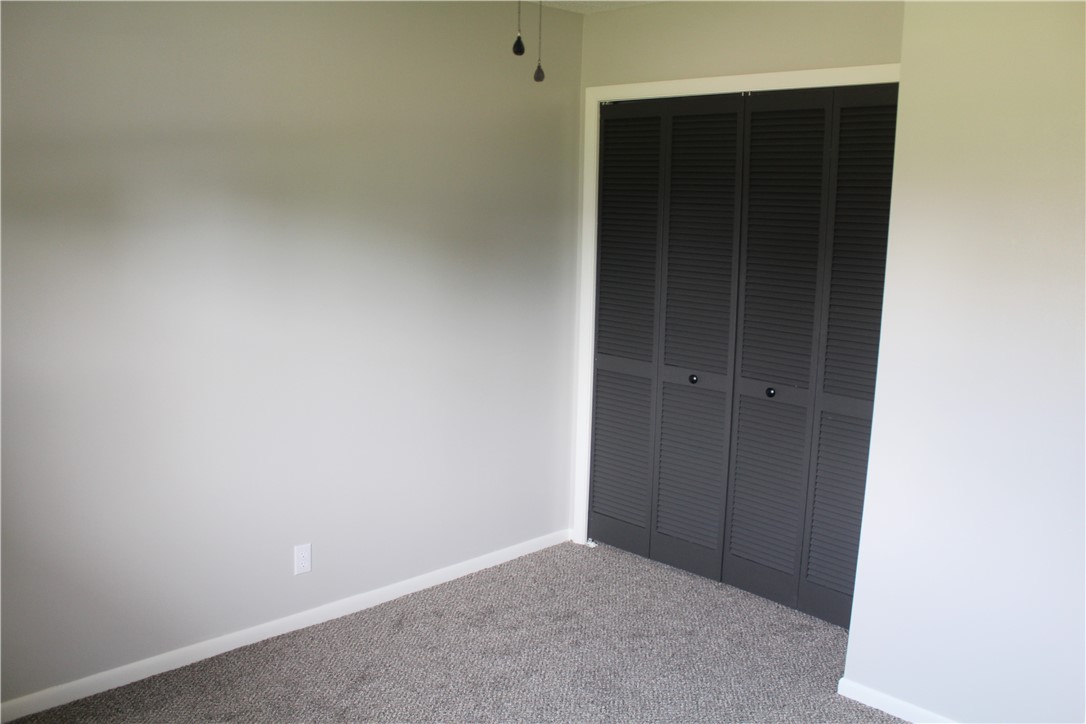 1005 Sunset Ridge Danville, IL 61832 - Photo 7 of 16 Gallery Image 7