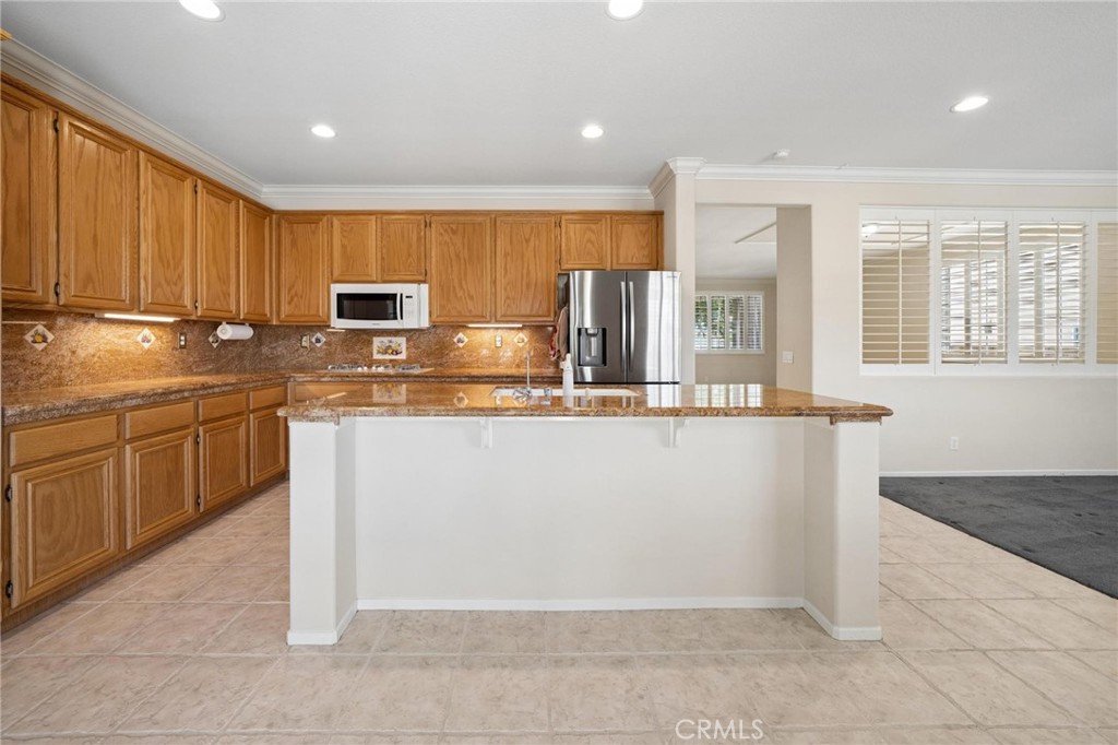 25716 Hood Way Stevenson Ranch, CA 91381 - Photo 11 of 63