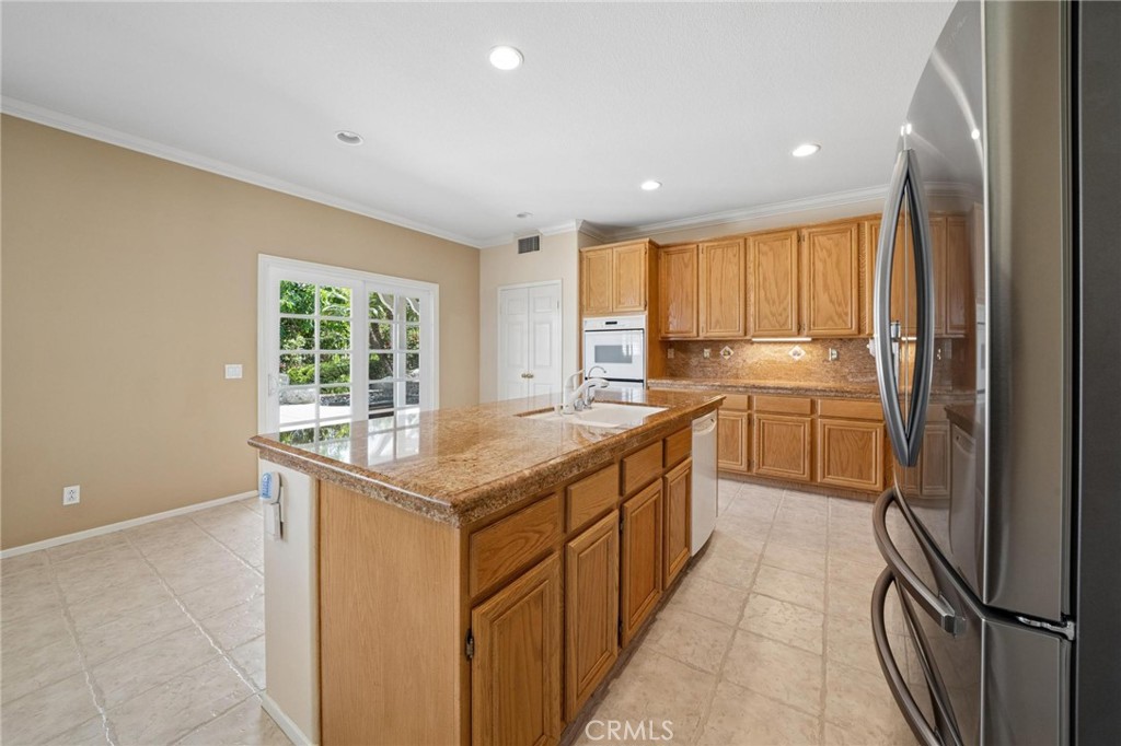25716 Hood Way Stevenson Ranch, CA 91381 - Photo 12 of 63