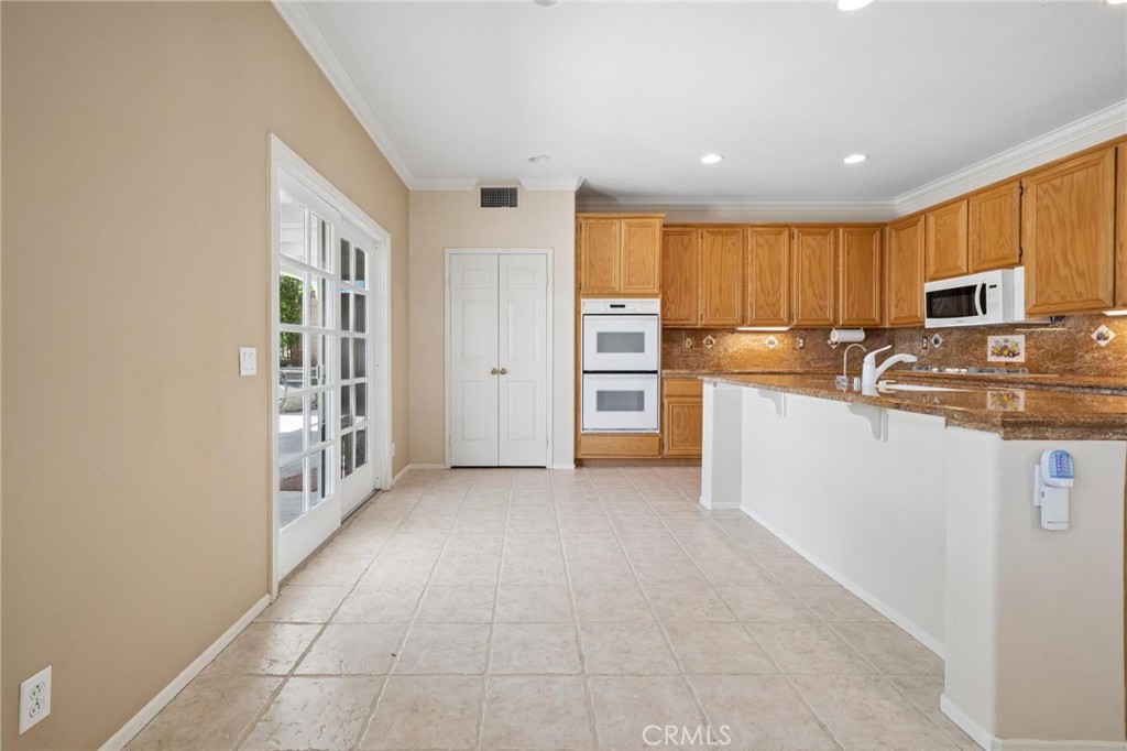 25716 Hood Way Stevenson Ranch, CA 91381 - Photo 13 of 63