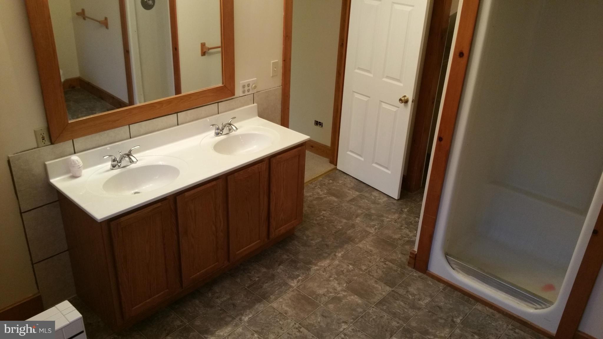 14129 Riverside Avenue Kennedyville, MD 21645 - Photo 22 of 23 Bath (Master)