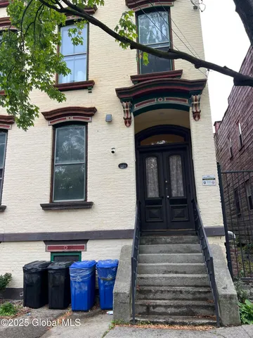 $385,000 | 137 4th Avenue, Albany, NY 12202