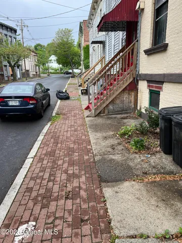 $385,000 | 137 4th Avenue, Albany, NY 12202