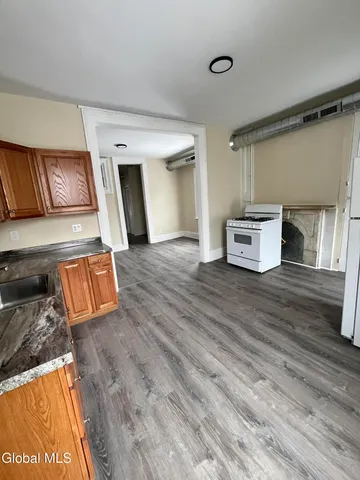 $385,000 | 137 4th Avenue, Albany, NY 12202