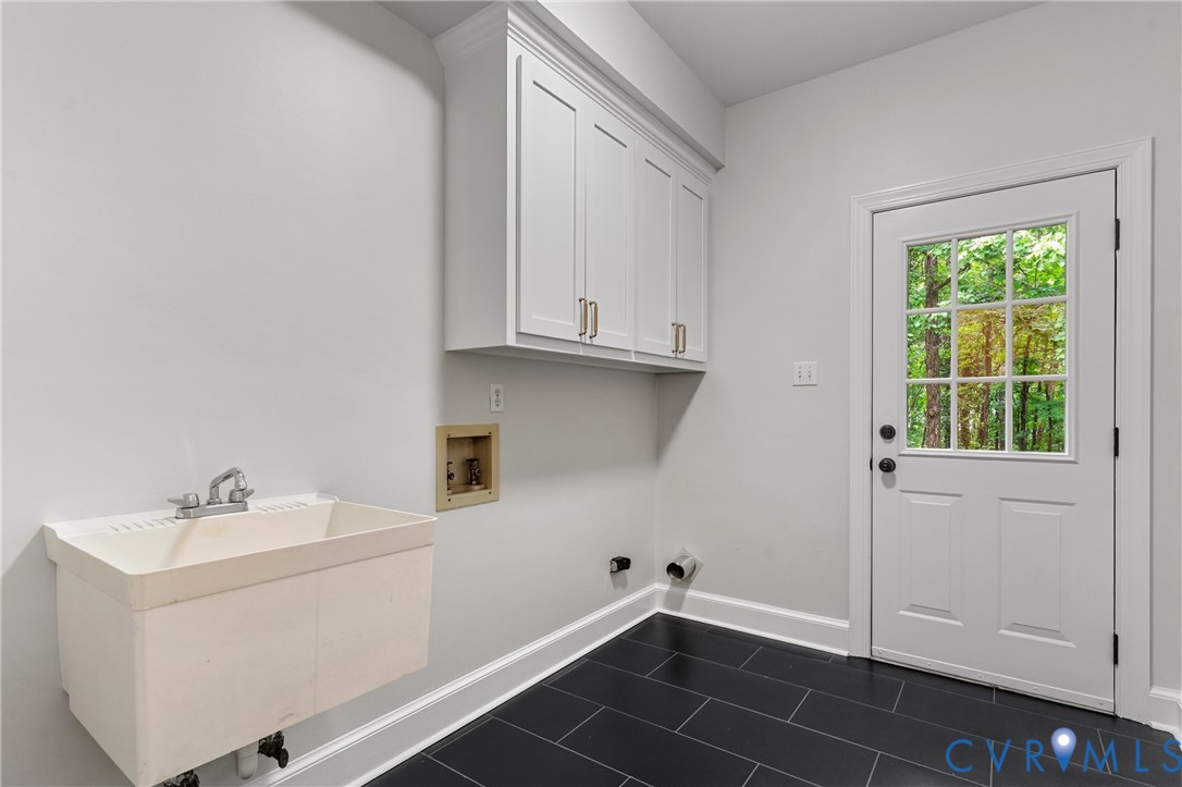 2319 Chartstone Drive Midlothian, VA 23113 - Photo 43 of 50 1st floor laundry/mudroom with direct exterior acc