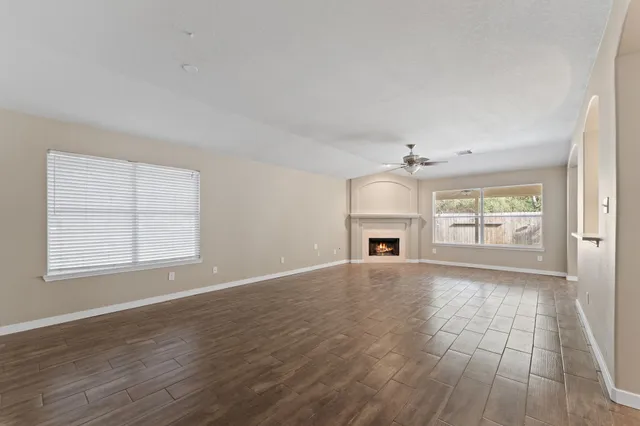 $2,950 | 21146 Terrace Vine Lane, Spring, TX 77379