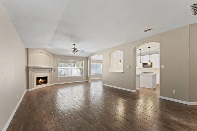 $2,950 | 21146 Terrace Vine Lane, Spring, TX 77379