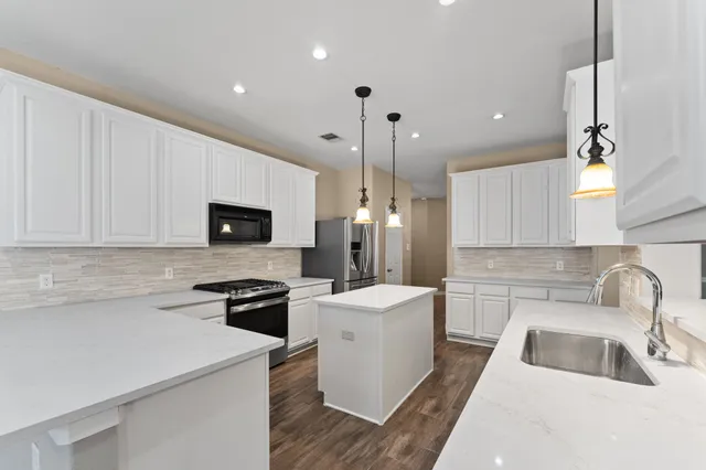 $2,950 | 21146 Terrace Vine Lane, Spring, TX 77379