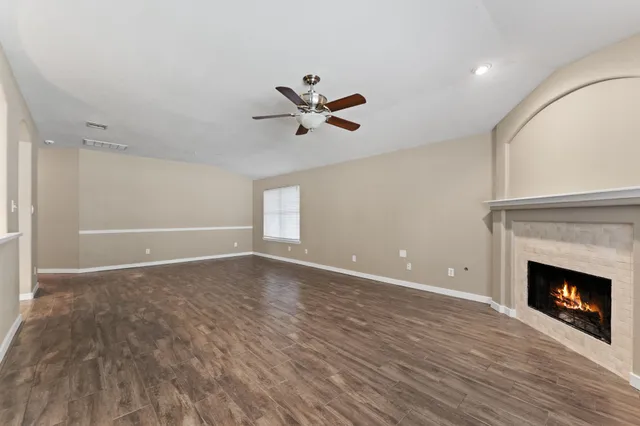 $2,950 | 21146 Terrace Vine Lane, Spring, TX 77379