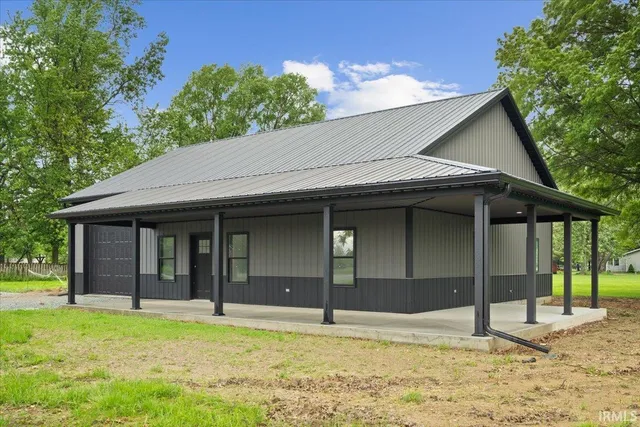 $325,000 | 8237 South 100th Street East, Pendleton, IN 46064