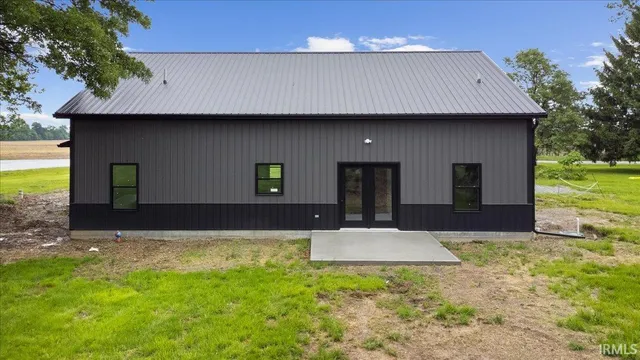 $325,000 | 8237 South 100th Street East, Pendleton, IN 46064