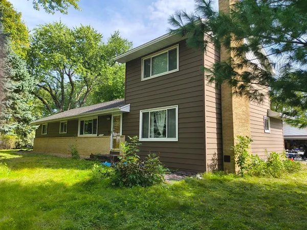 $599,900 | 13529 Arthur Street West, Minnetonka, MN 55305