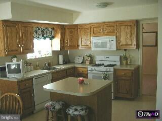 4040 Reiniger Road Hatboro, PA 19040 - Photo 4 of 6 Gallery Image 4