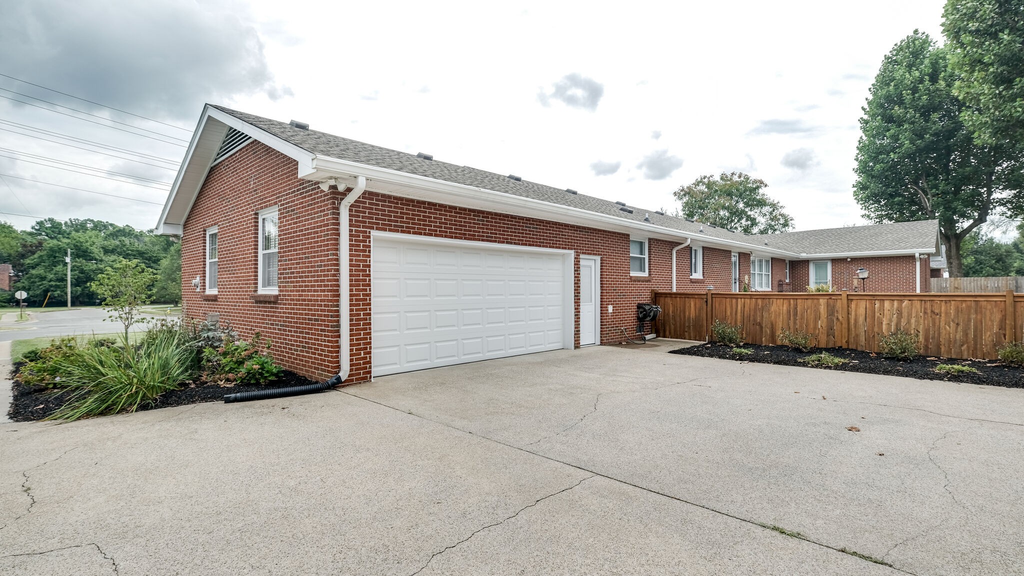 723 North Rutherford Boulevard Murfreesboro, TN 37130 - Photo 5 of 18 Gallery Image 5