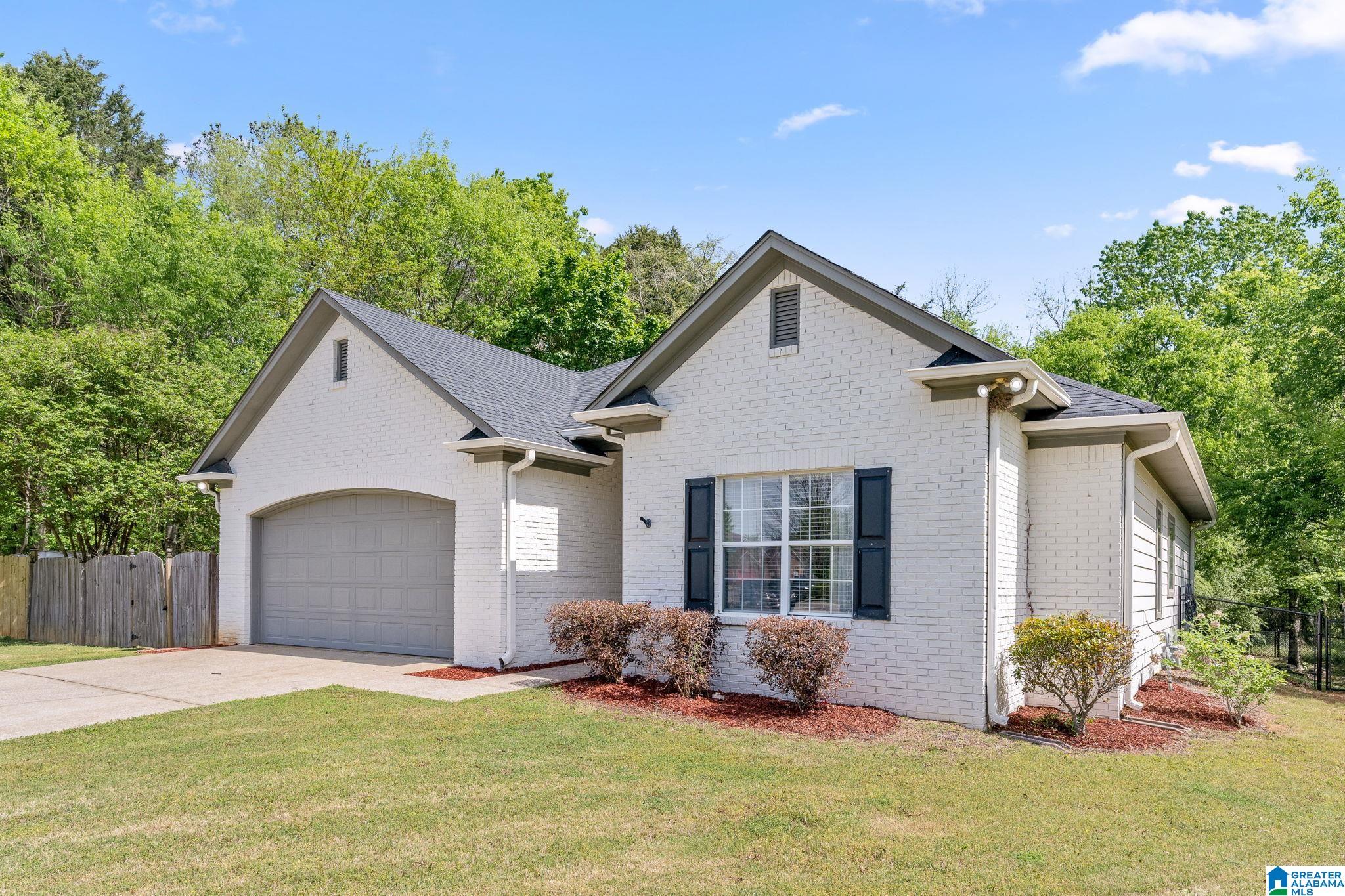 8216 Becker Lane Leeds, AL 35094 - Photo 2 of 30