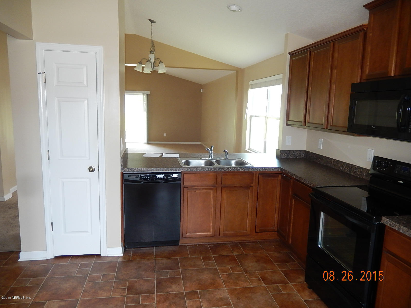 5852 Round Table Road Jacksonville, FL 32254 - Photo 20 of 26 kitchen