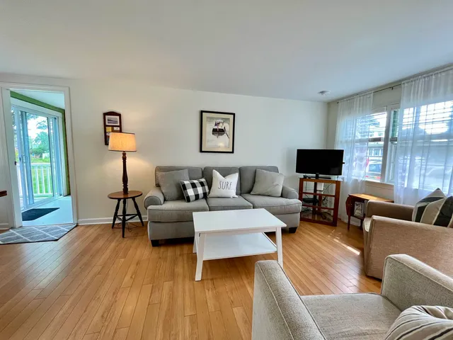 $2,200 | 19 Myrica Avenue, Rye, NH 03870