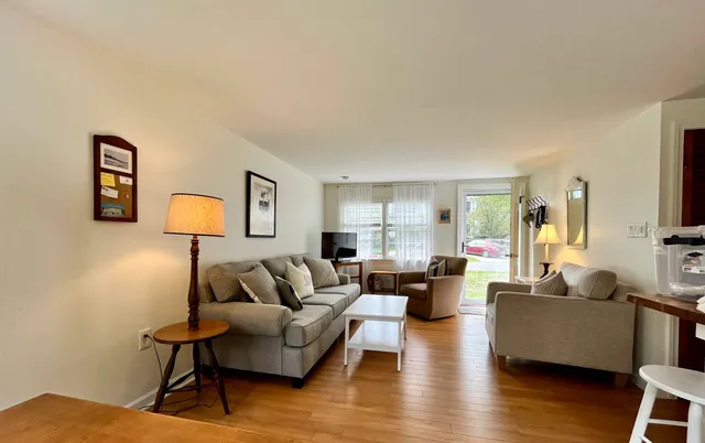 $2,200 | 19 Myrica Avenue, Rye, NH 03870