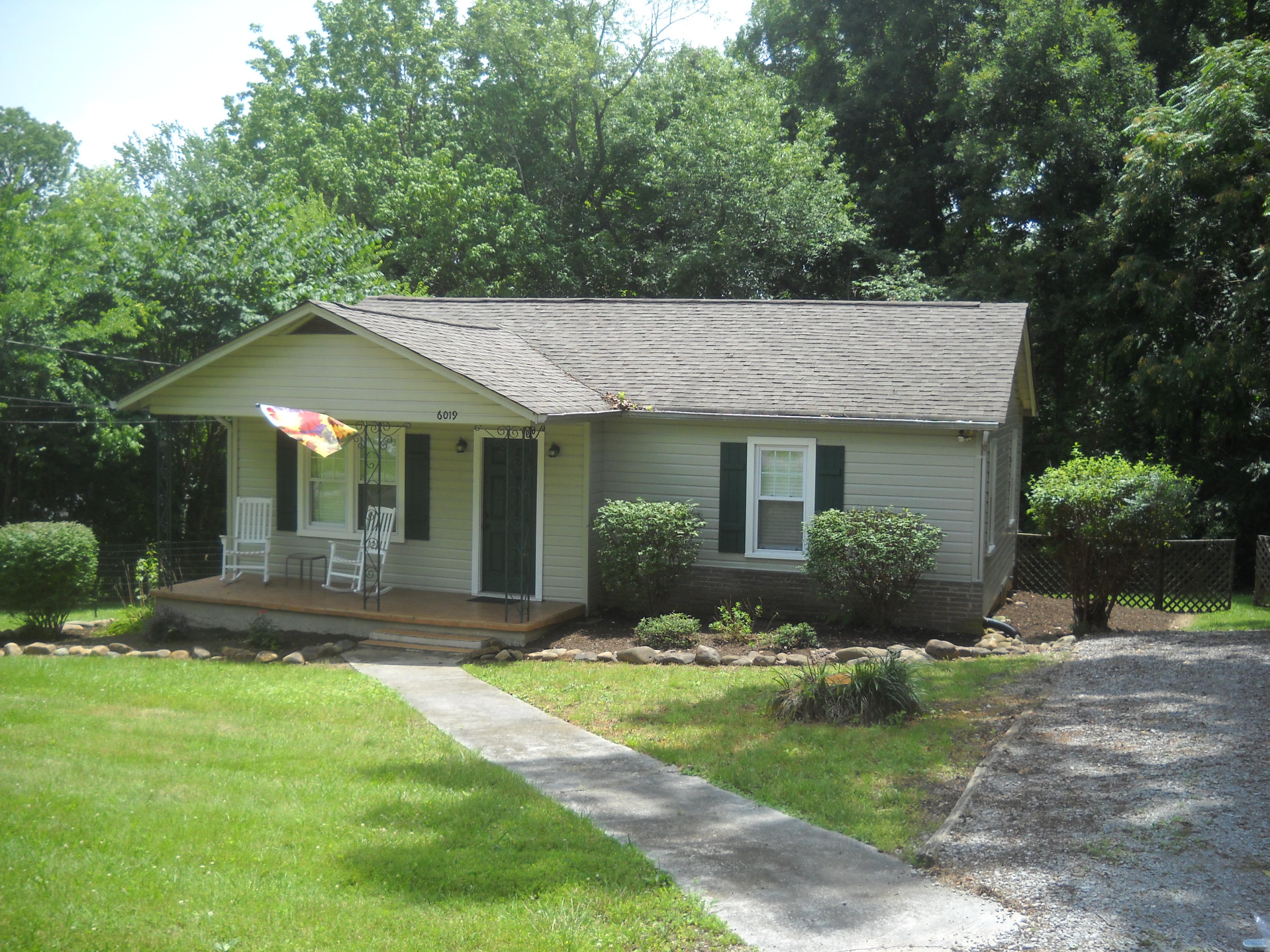 6019 Oak Road Knoxville, TN 37912 - Photo 2 of 14 DSCN2723