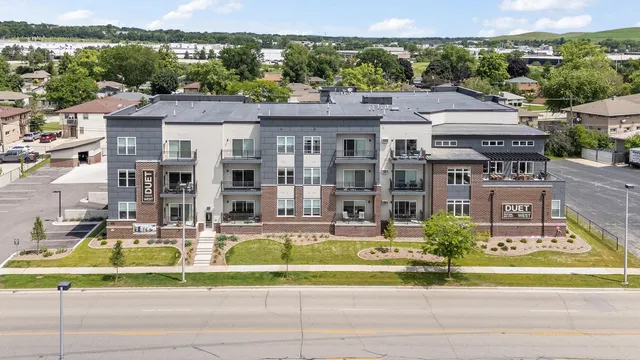 $1,684 | N88W15092 Main Street, Unit 1309, Menomonee Falls, WI 53051