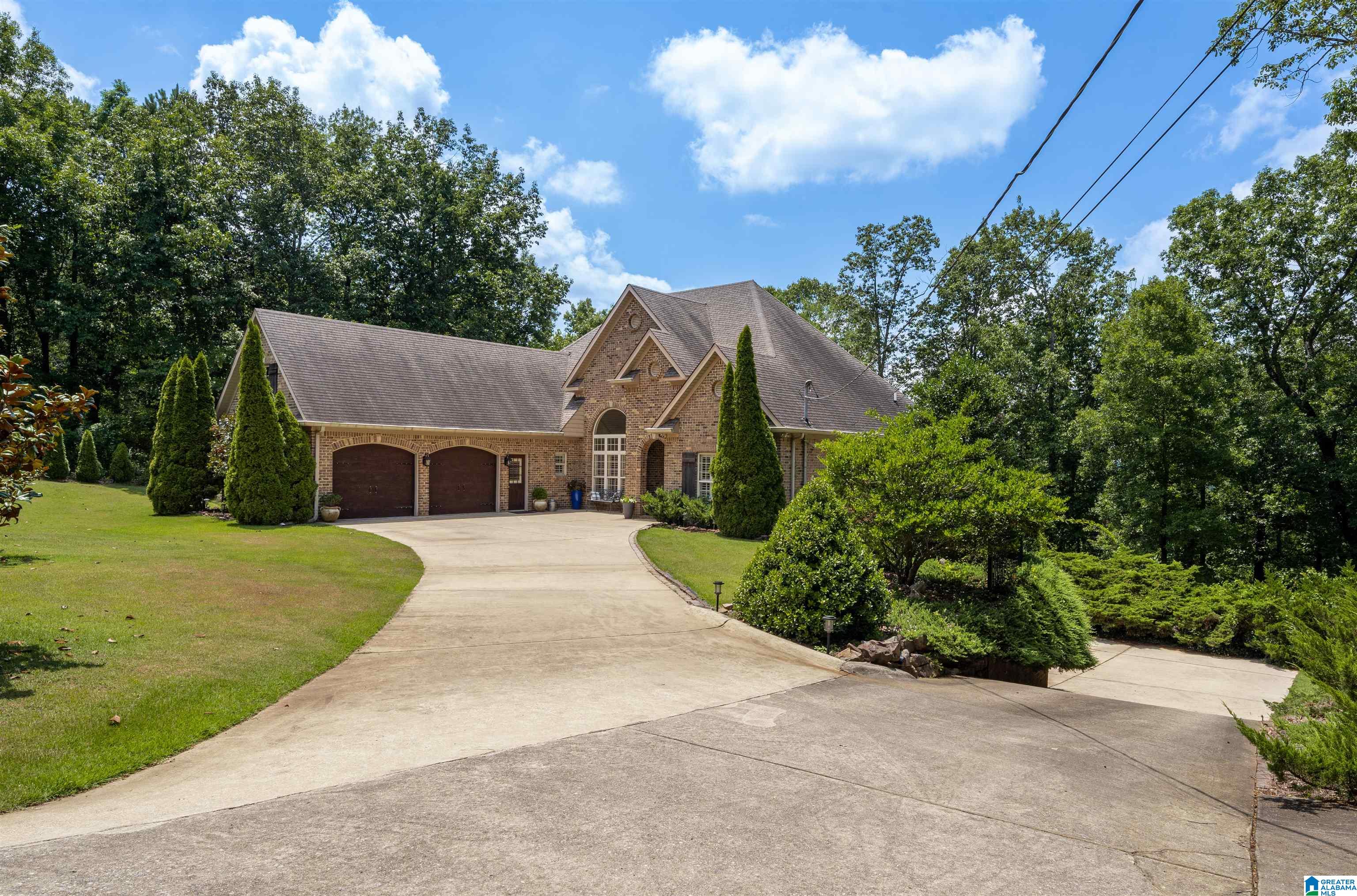 4194 South Shades Crest Road Birmingham, AL 35244 - Photo 2 of 38