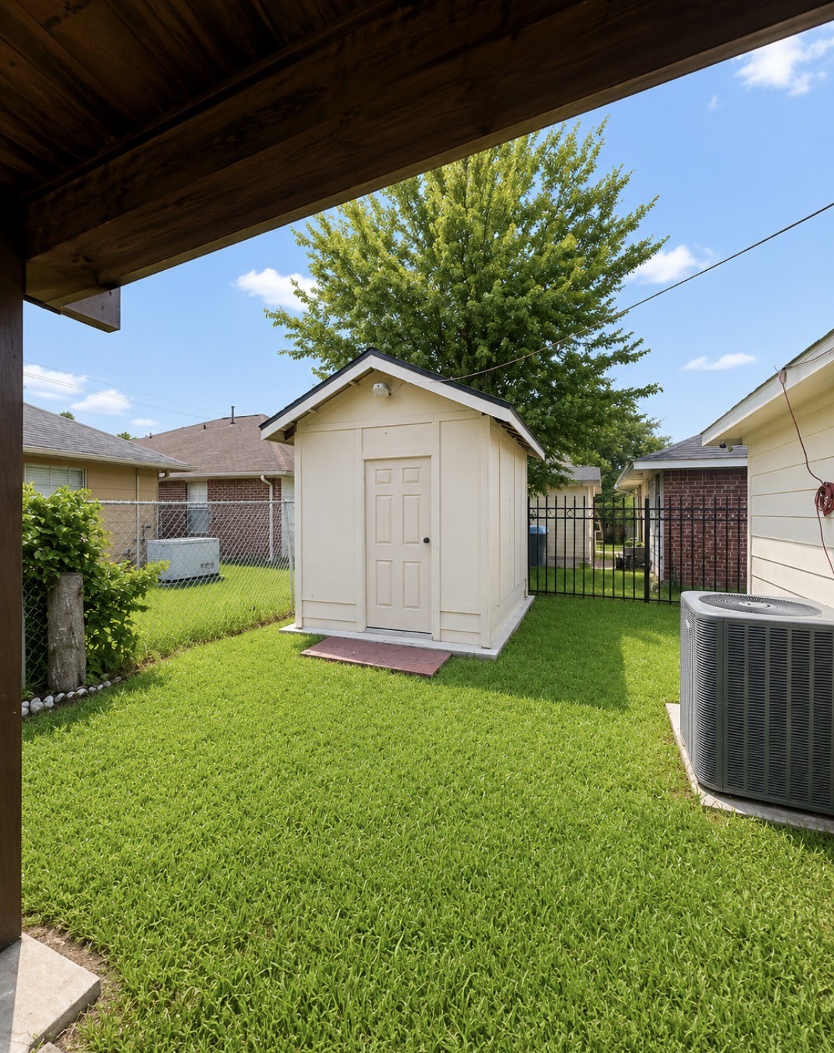 9422 Ledge Street Houston, TX 77075 - Photo 15 of 15 Shed behind 9422 Ledge St Houston TX 77075