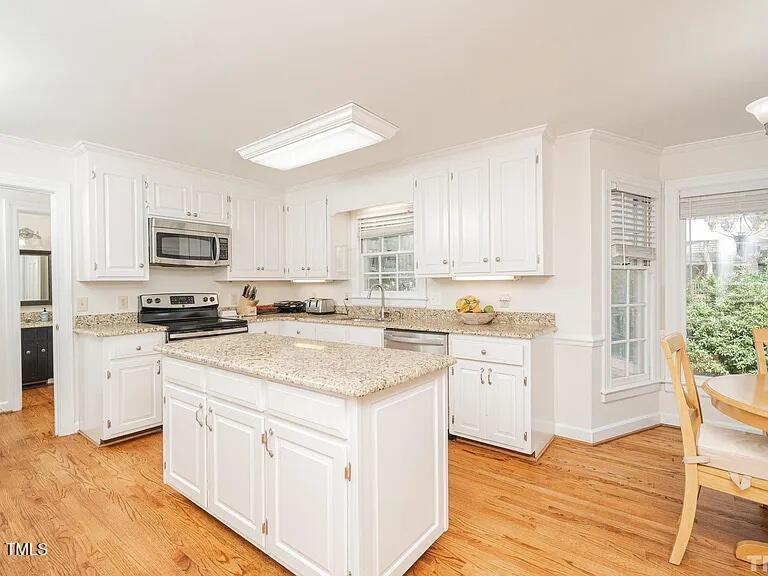 2400 Basil Drive Raleigh, NC 27612 - Photo 4 of 22 Photo #4