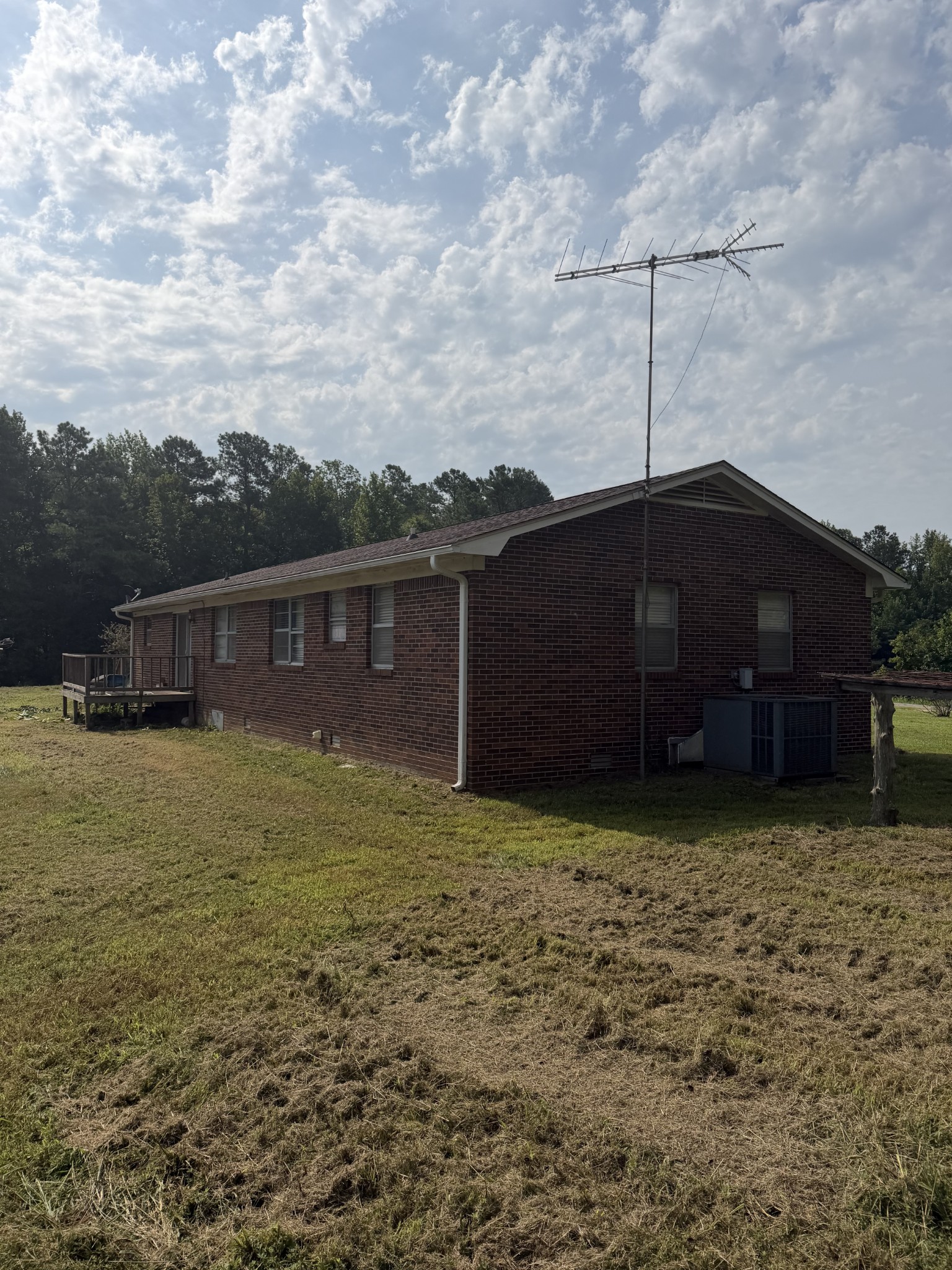 1756 Crazy Doe Road Lexington, TN 38351 - Photo 4 of 27 Gallery Image 4